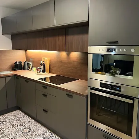 Le K - * Estrasburgo